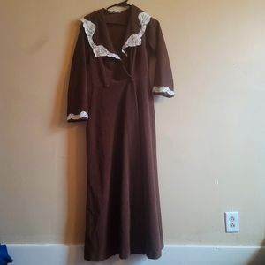 Vanity Fair vintage brown house coat size 14
